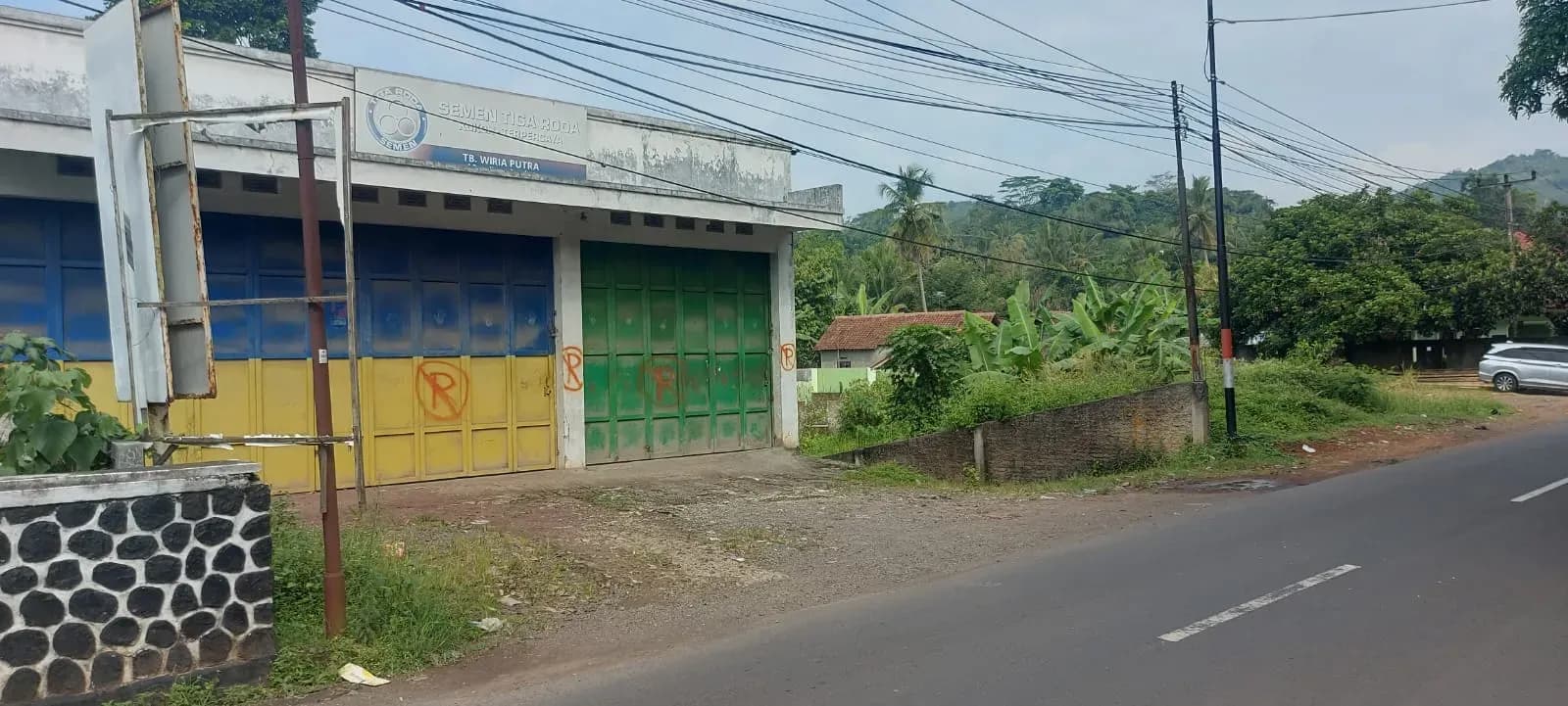 Gudang Komersial & Tanah Luas di Jalan Raya Sumedang - Thumbnail 4