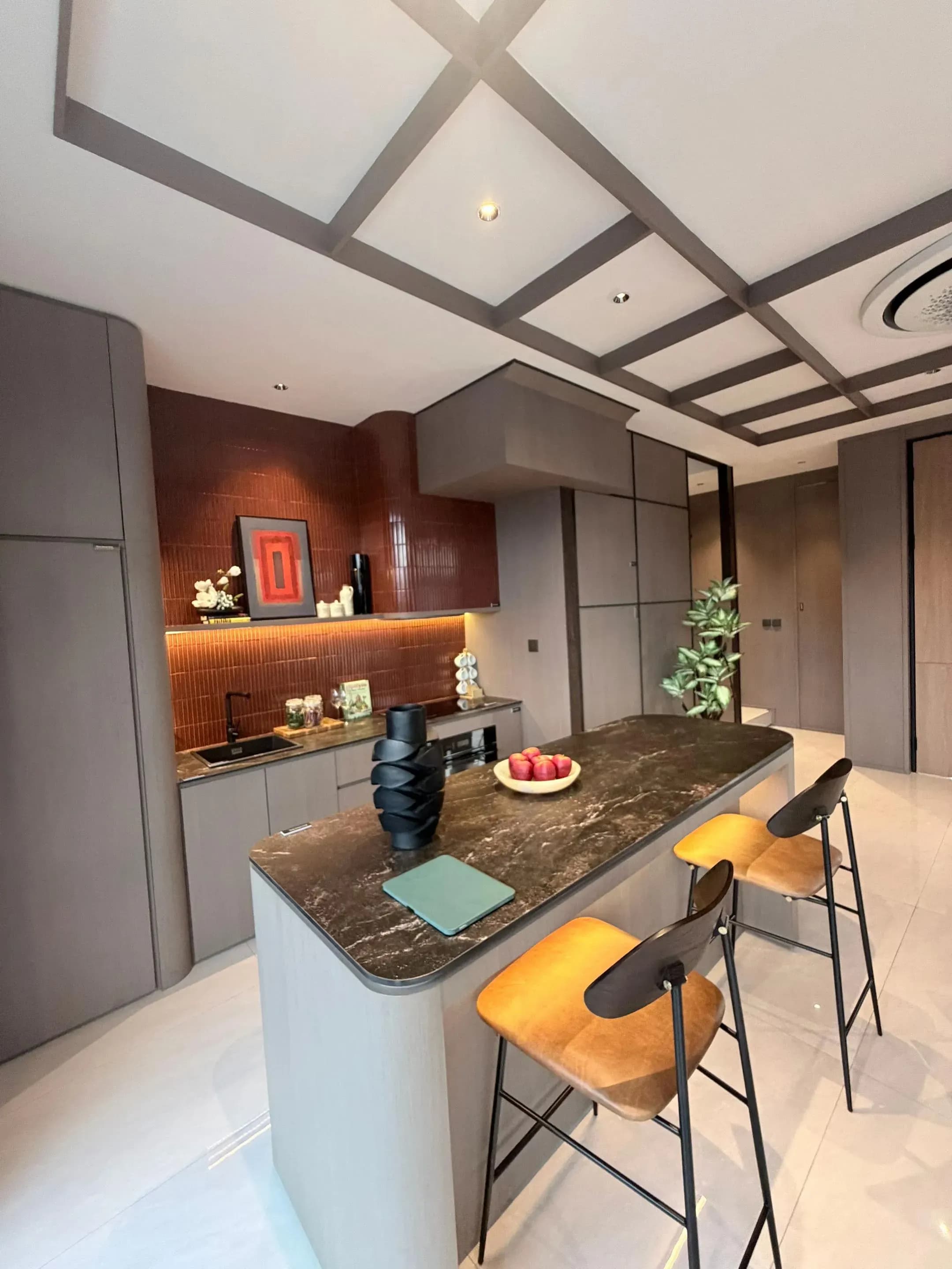 RUMAH SULTAN - BENTLEY OAZE – Lakeside Homes Lippo CIkarang - Thumbnail 3