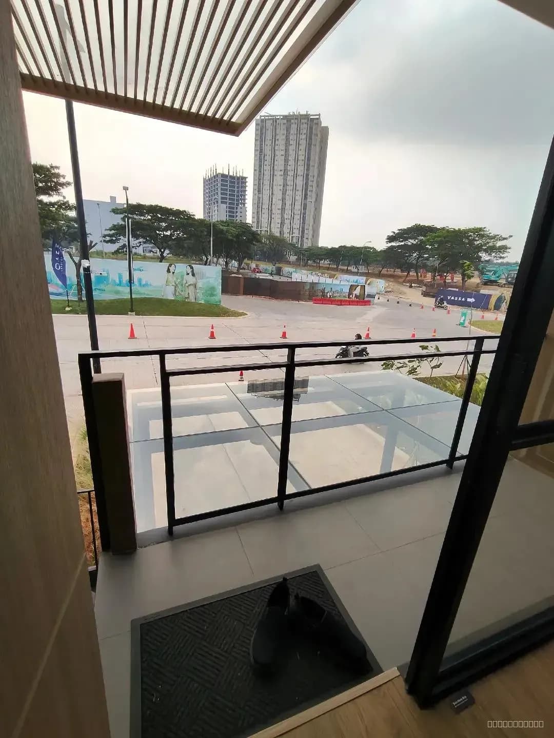 TREETOPS SOHO OAZE TRIPLE KEY - Jaminan Cuan di Lippo Cikarang ! - Thumbnail 10