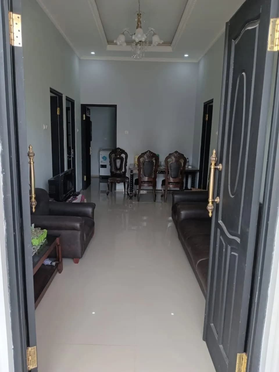 Rumah Hook Baru Gaya Eropa Klasik 4 Kamar di Gunung Sindur Bogor - Gambar 7