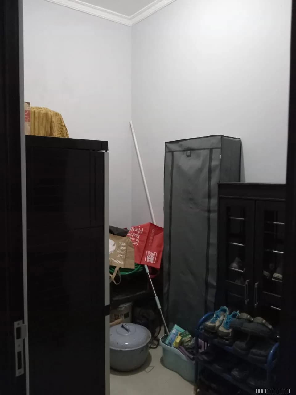 Rumah Hook Baru Gaya Eropa Klasik 4 Kamar di Gunung Sindur Bogor - Gambar 9