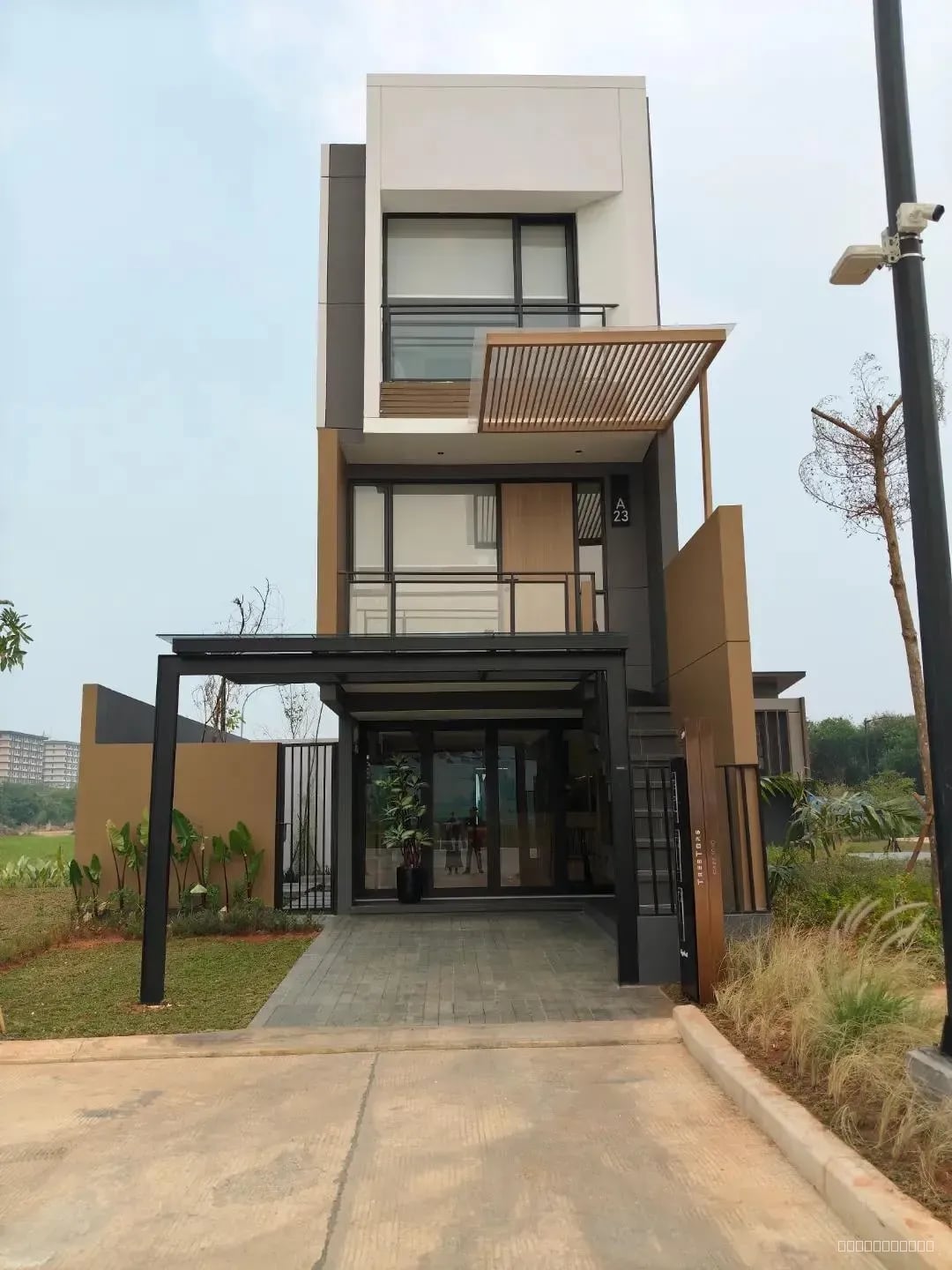 TREETOPS SOHO OAZE TRIPLE KEY - Jaminan Cuan di Lippo Cikarang !