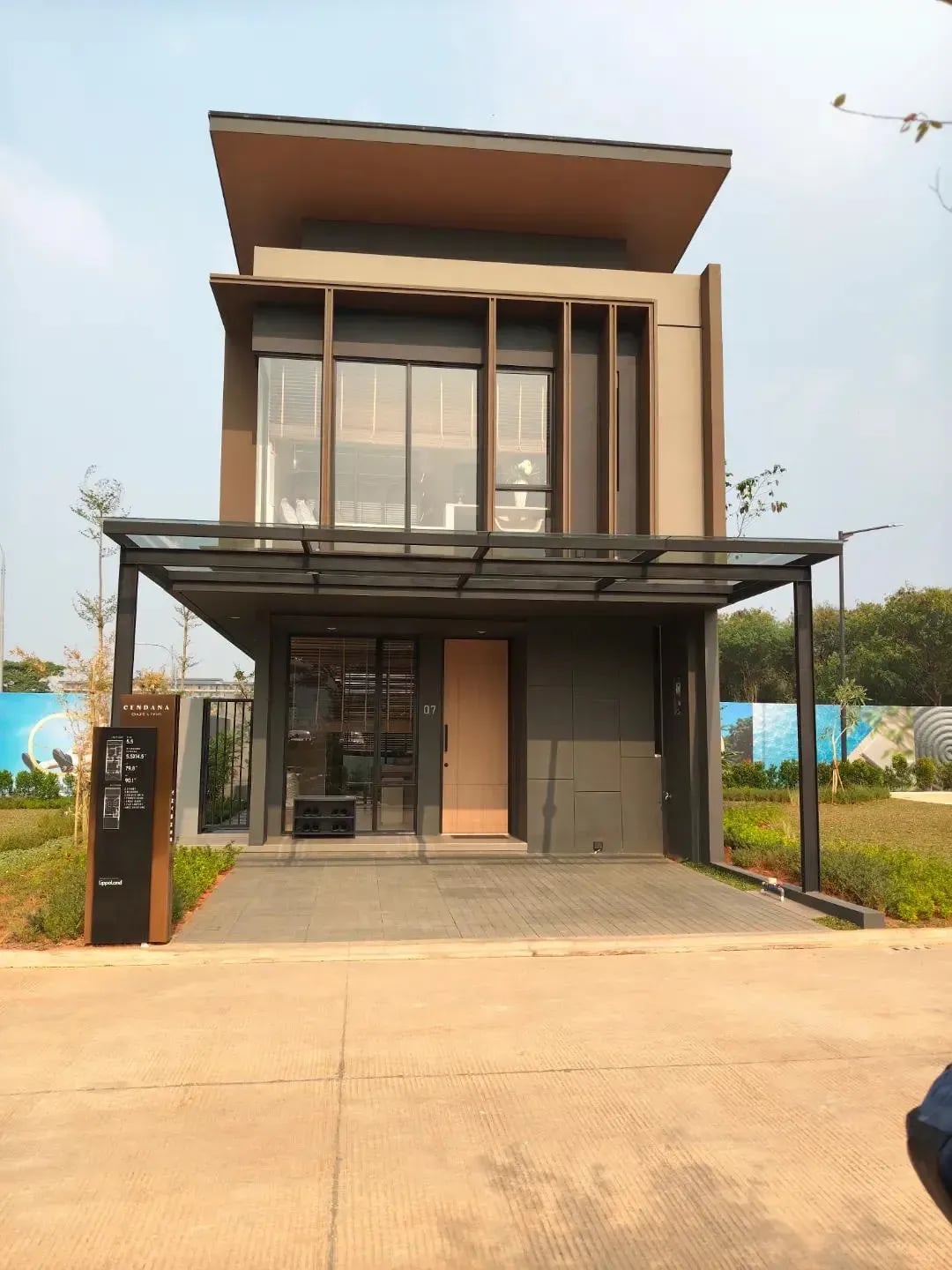 Cendana Oaze Livin Cikarang - PRIVATE SUITES BY THE LAKE