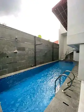 Rumah Mewah di Pondok Kelapa Duren Sawit Jakarta Timur, 3 Lantai + Rooftop & Kolam Renang – Rp6 Miliar - Thumbnail 2